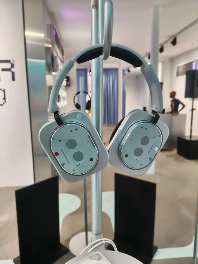 nothing headphone 1 (3)